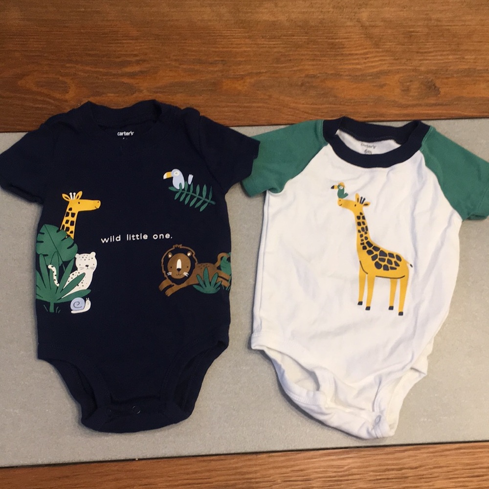 Bundle 2 Carter’s onesie 6 month NWOT